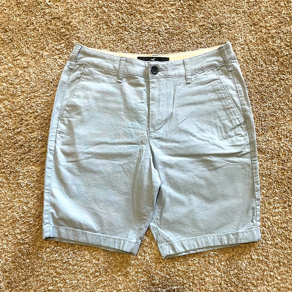 Classy/casual Hollister shorts